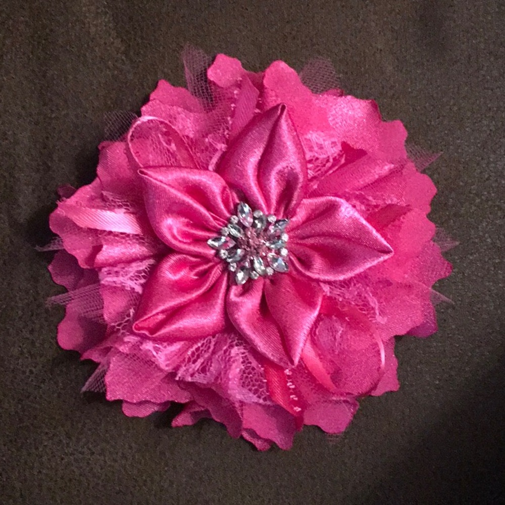 Dark pink fabric flower brooch